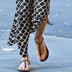 stuart weitzman women's goldie embellished jelly sandals